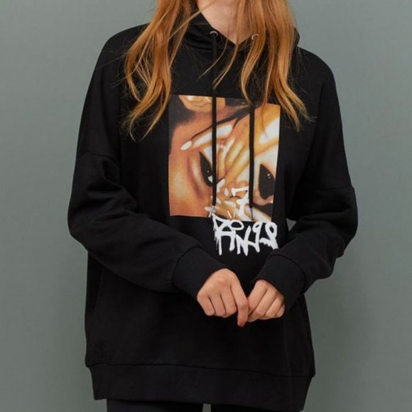 Ariana Grande Oversized Hoodie - Picture 4 of 4